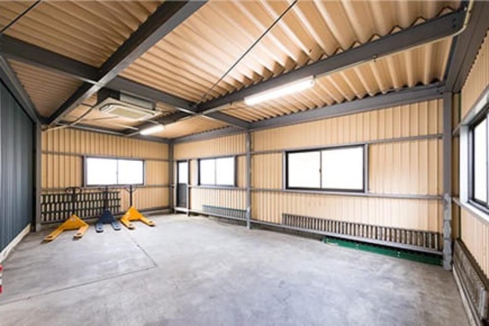 整頓された保管庫